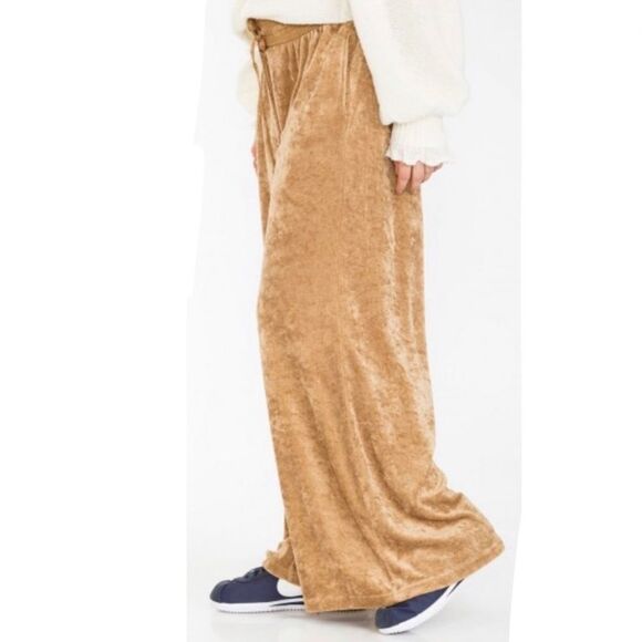 NWT Free People Velour Wide Leg Pant in Gold - Picture 2 of 9